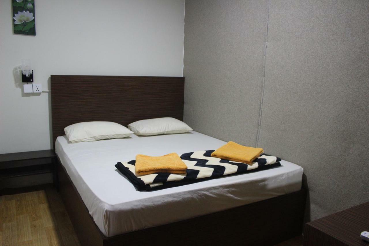 ג'קרטה Sleepy Raccoon Hostel מראה חיצוני תמונה
